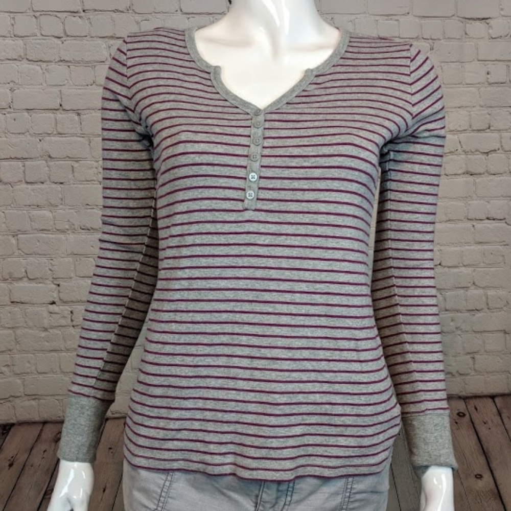 🍂BCBG Paris Striped Long Sleeve Button Top